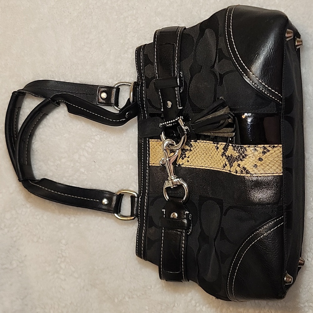 Coach Y2K Elegant  Hamptons Hobo Mobwife  Shoulder Bag - Picture 14 of 16